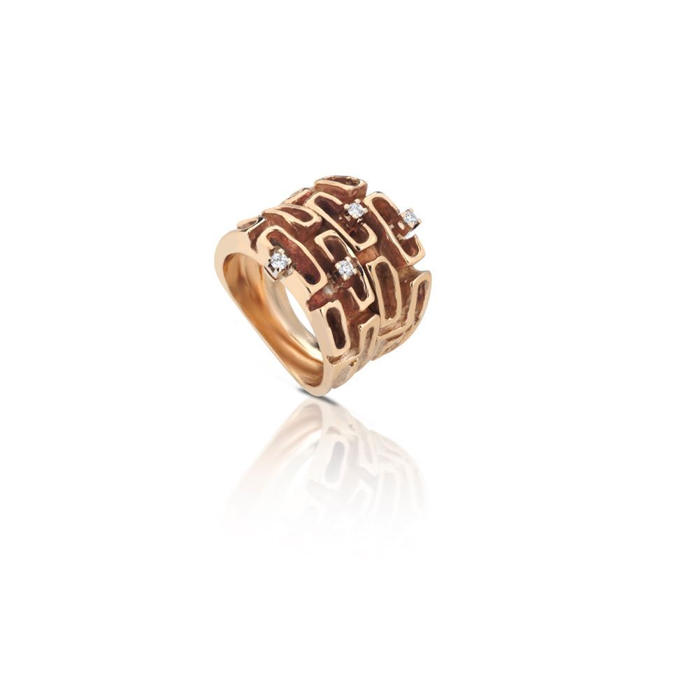 anello in bronzo, oro e diamanti