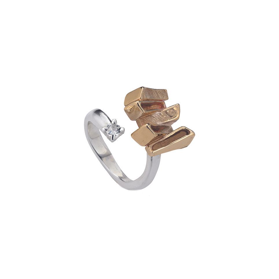 Anello in argento, bronzo e topazio bianco. Auto-regolabile