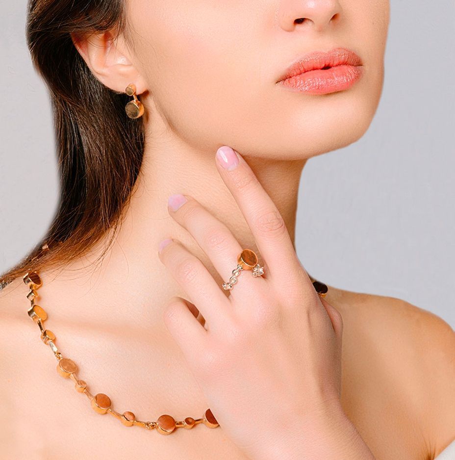 anello argento e bronzo auto-regolabile indossato