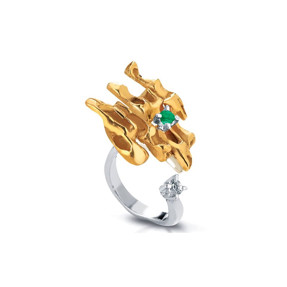 Anello in oro, smeraldo e diamante