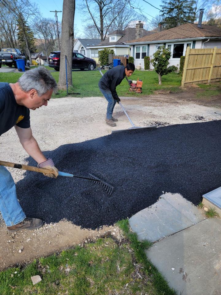 Black Diamond paving contractor on work