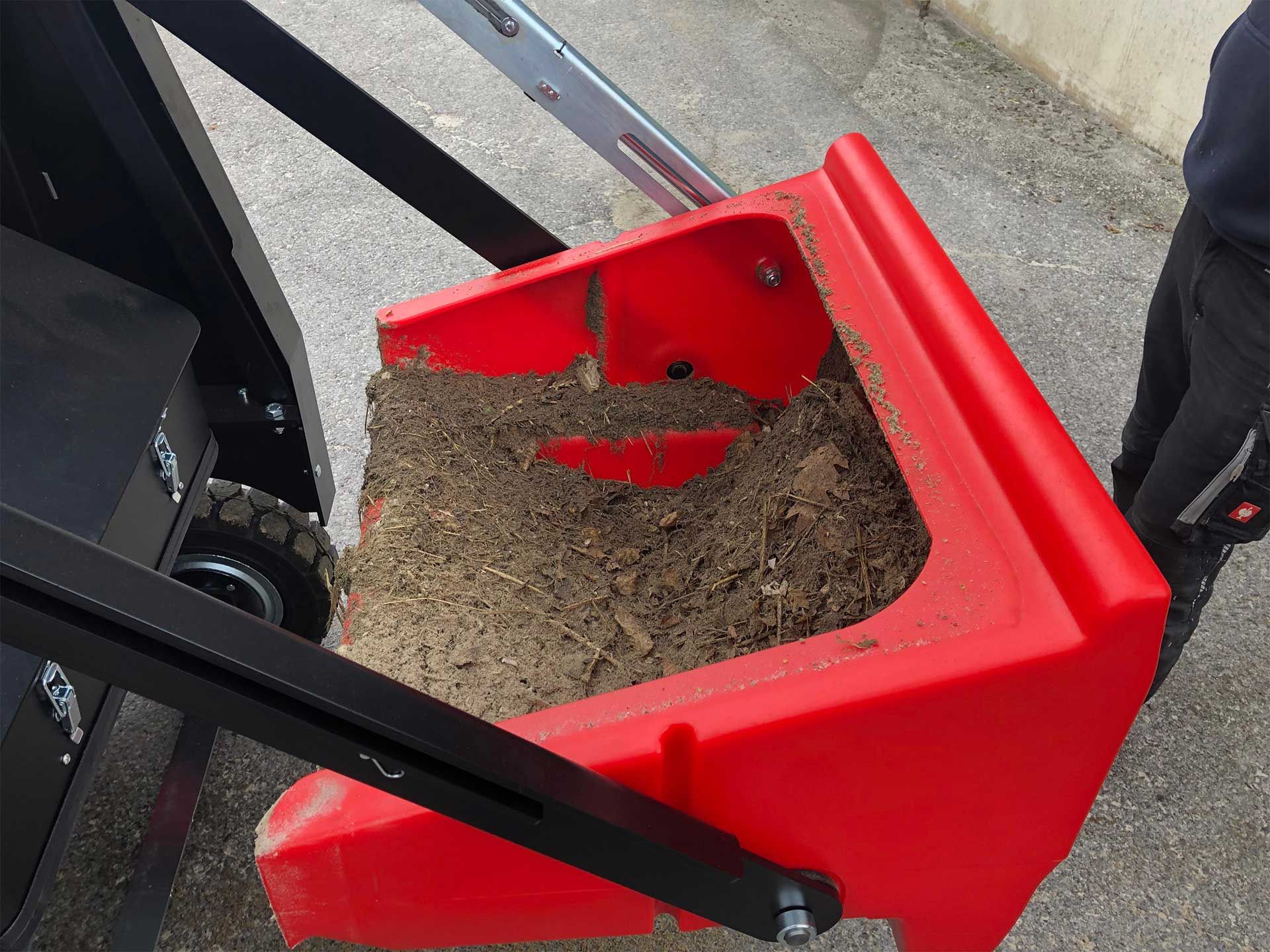 Meclean industriële veegmachine batterij aandrijving BUSTER 1300TTE inhoud hydraulische hoogdumper
