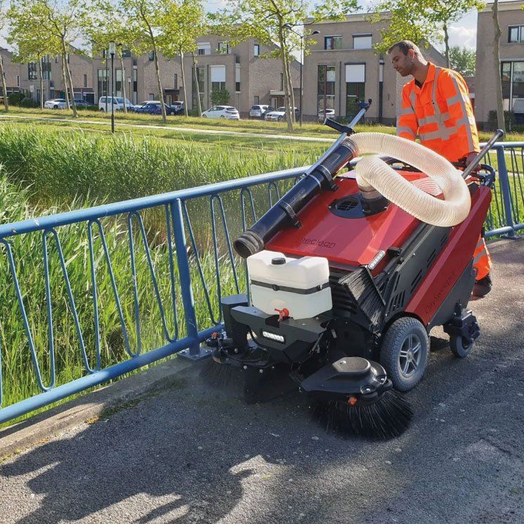 Meclean Elektrische straatveegmachine Meclean Elektrische straatveegmachine