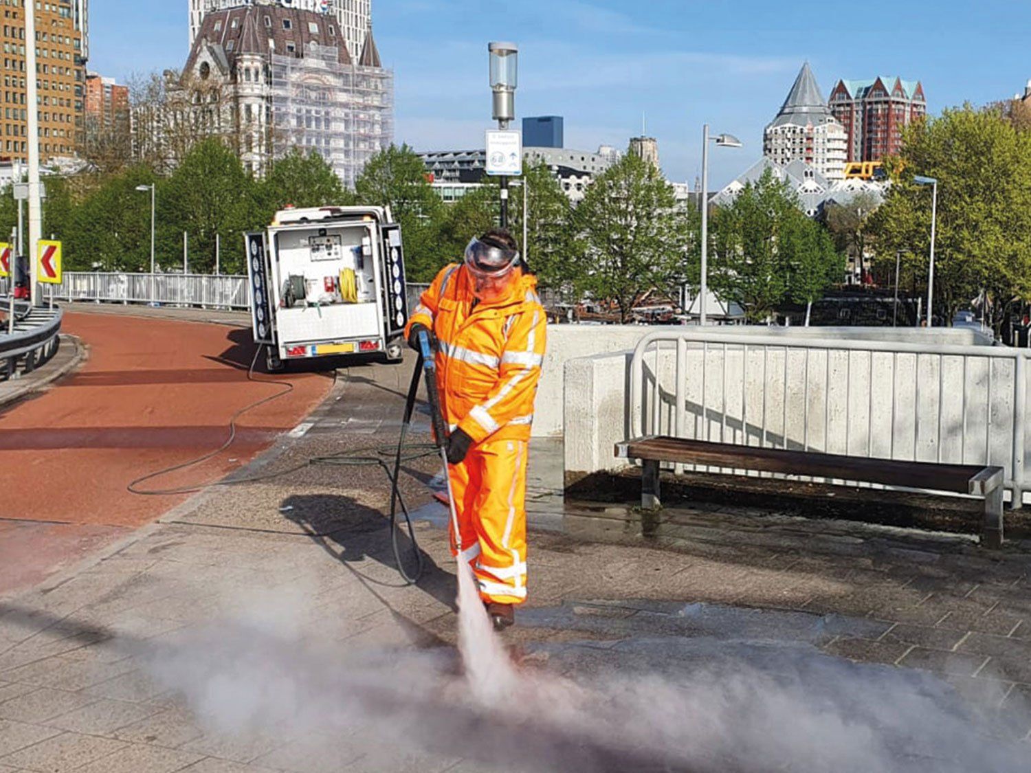 Meclean SteamPLUS Saves thousands of euros per year Meclean SteamPLUS Saves thousands of euros per year