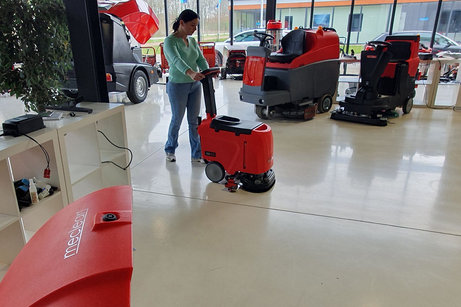 Meclean achterloop schrobmachines Meclean achterloop schrobmachines