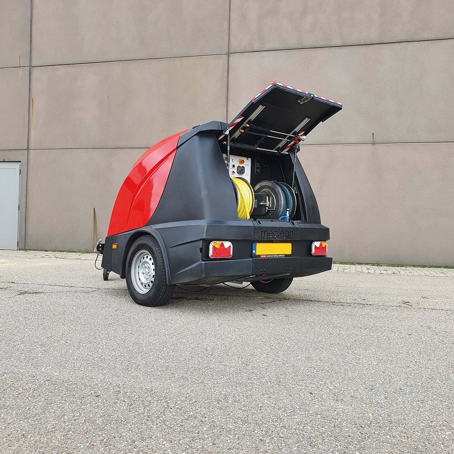 Meclean high-pressure trailer Trailerjet TJL 500/15 diesel engine drive rear view valve opened