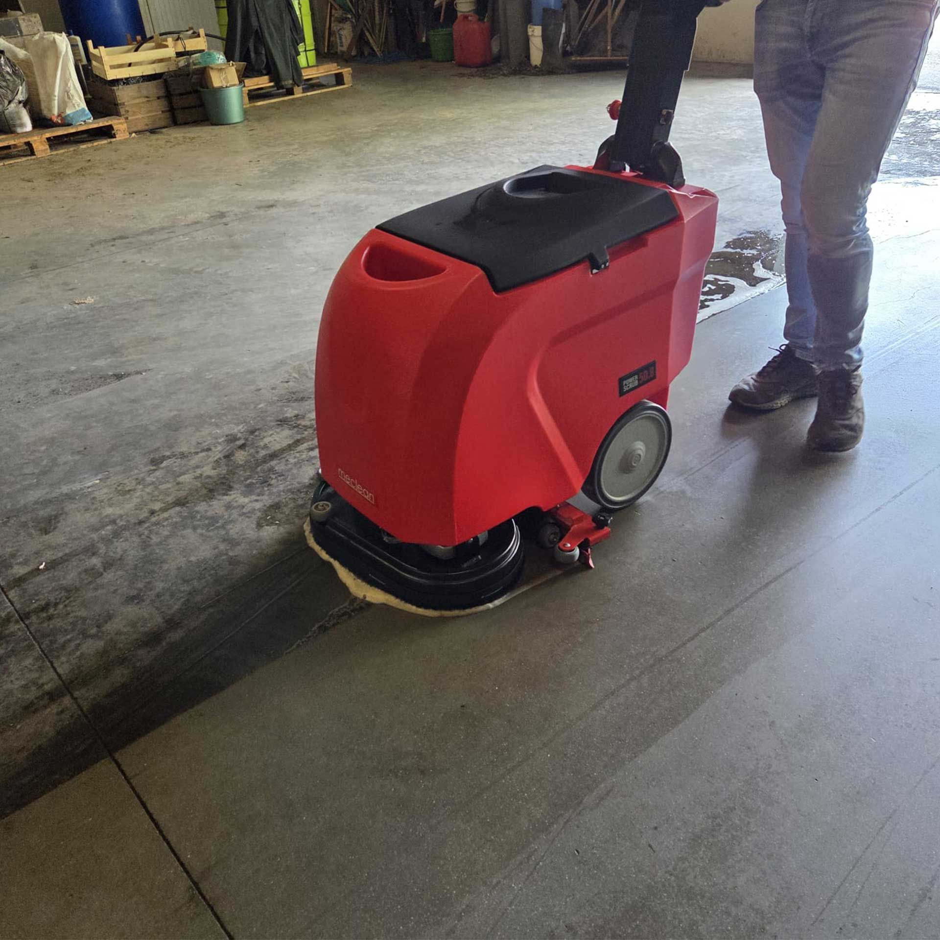 Meclean walk-behind scrubber-dryer POWERSCRUB 50.8 side view