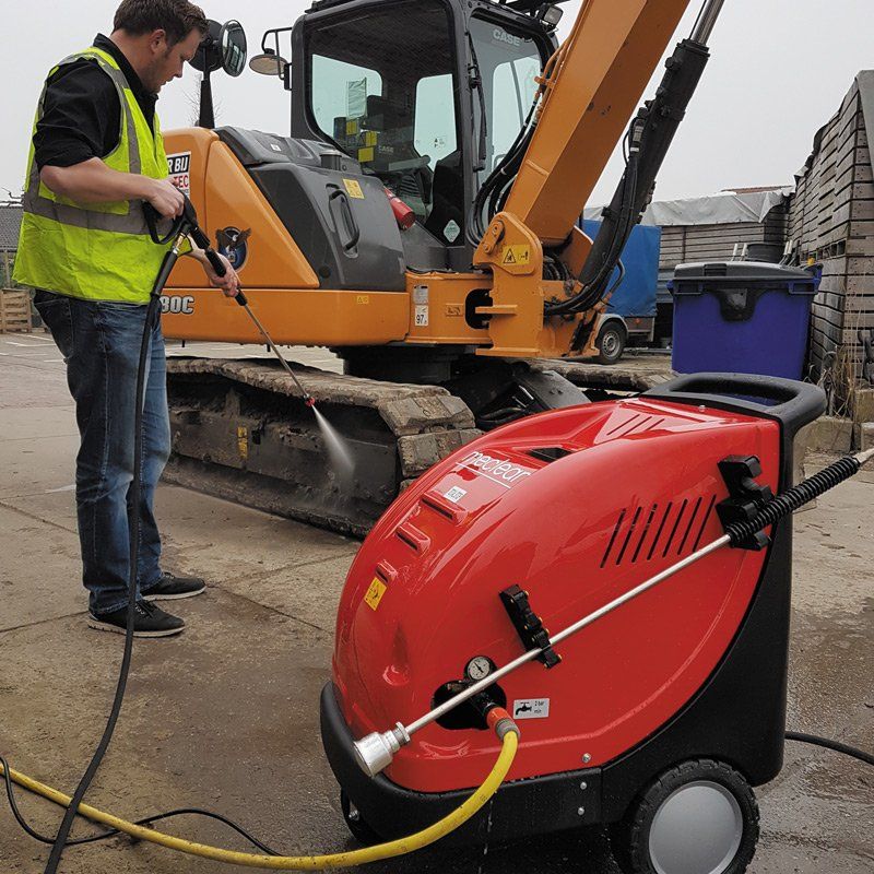 Meclean hot water high-pressure cleaner SERIE-B 120/10 high-pressure cleaning company fleet
