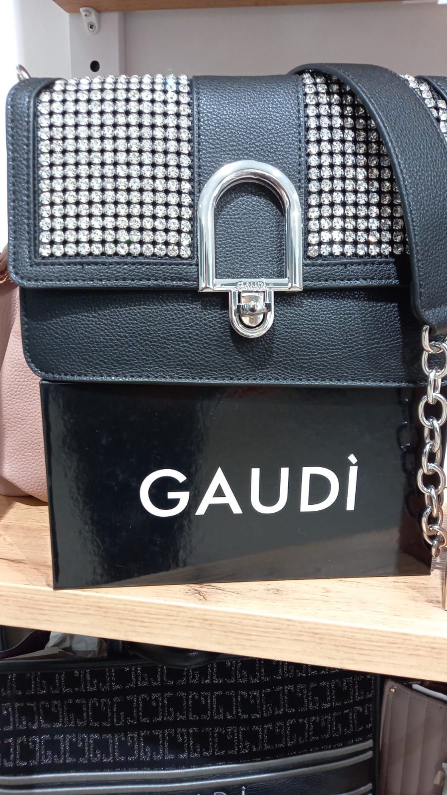 borsa gaudì nera