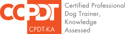 Een logo voor een gecertificeerde professionele hondentrainer