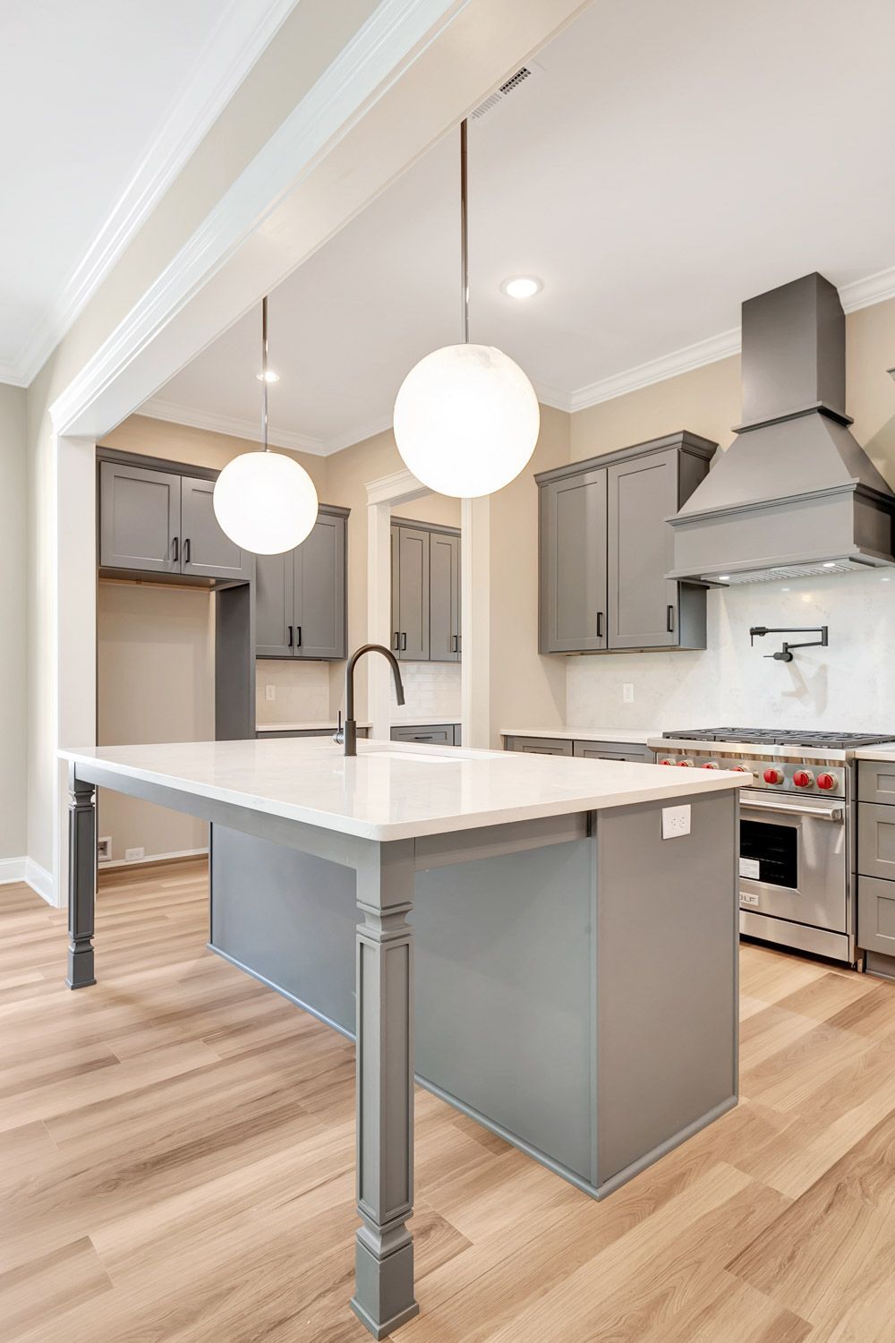 custom home kitchen
