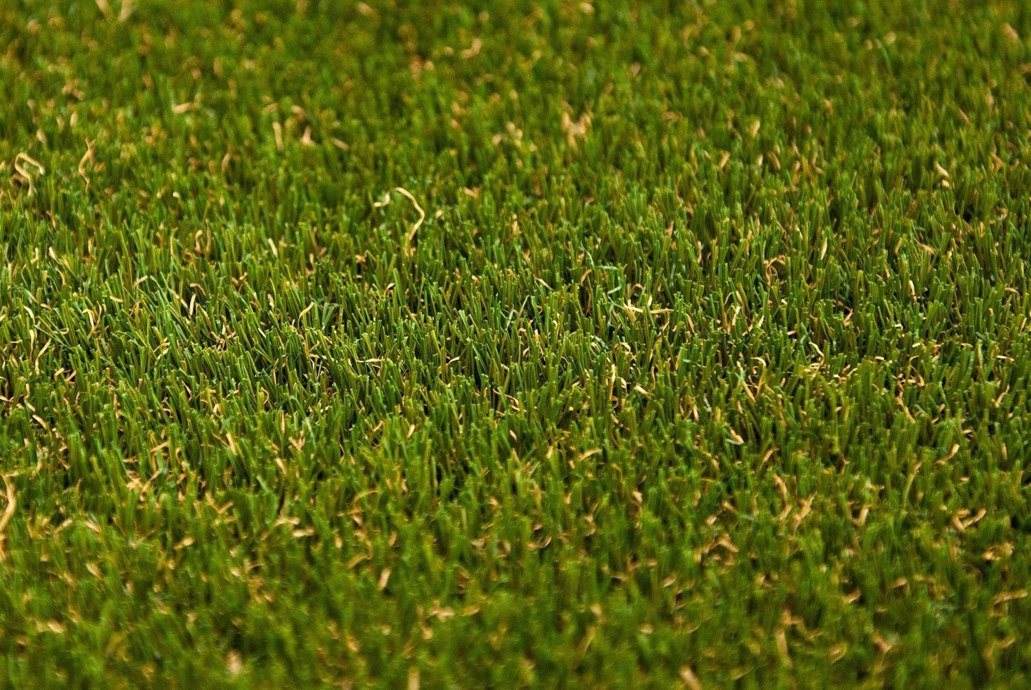 Choosing the Right Artificial Turf for Your Yard