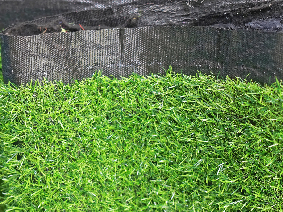 Sun and Synthetic Turf | Fade Resistant Turf