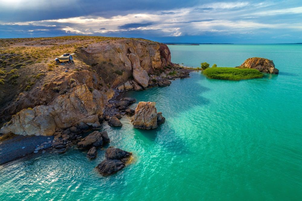 There Is A Small Island In The Middle Of The Ocean — Bills Amusements In Emerald, QLD