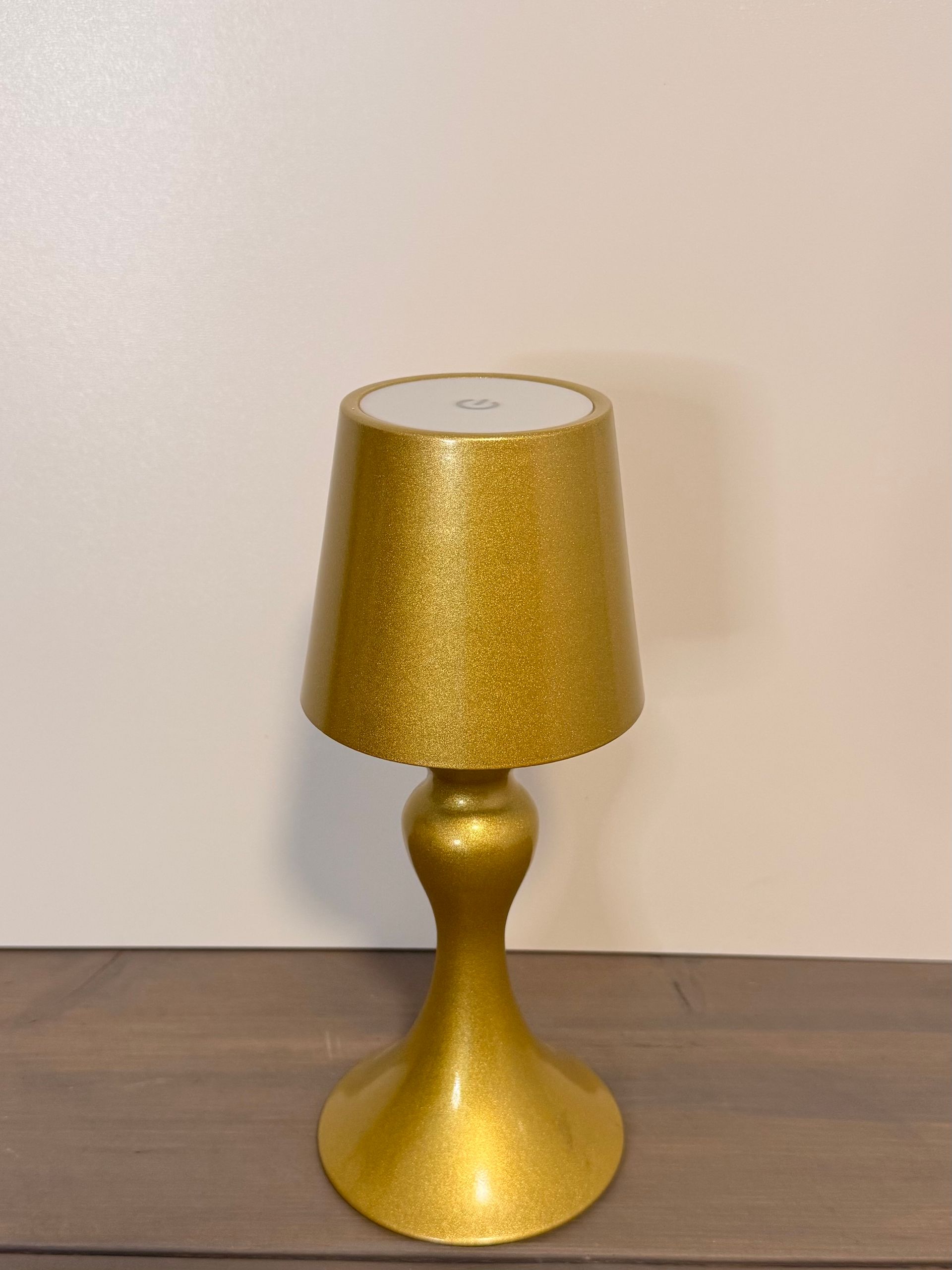 Gouden tafellamp