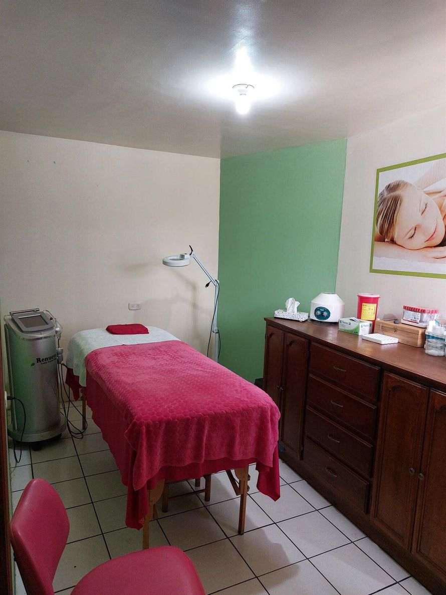 RENUEVA LÁSER CENTER & SPA - tratamientos especialistas