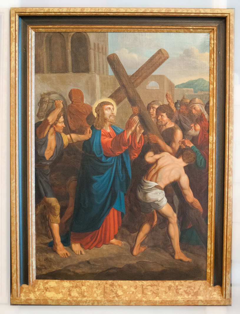 Statie 2: Jezus neemt het kruis op zijn schouders