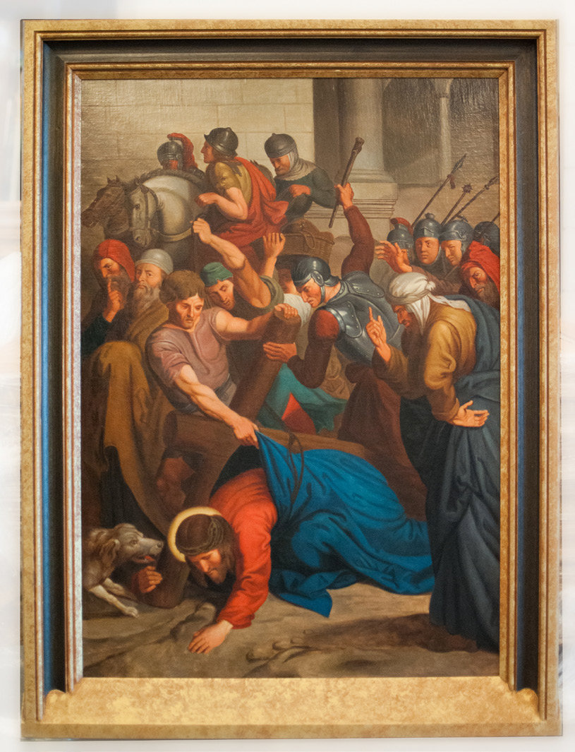 Statie 3: Jezus valt voor de eerste  maal