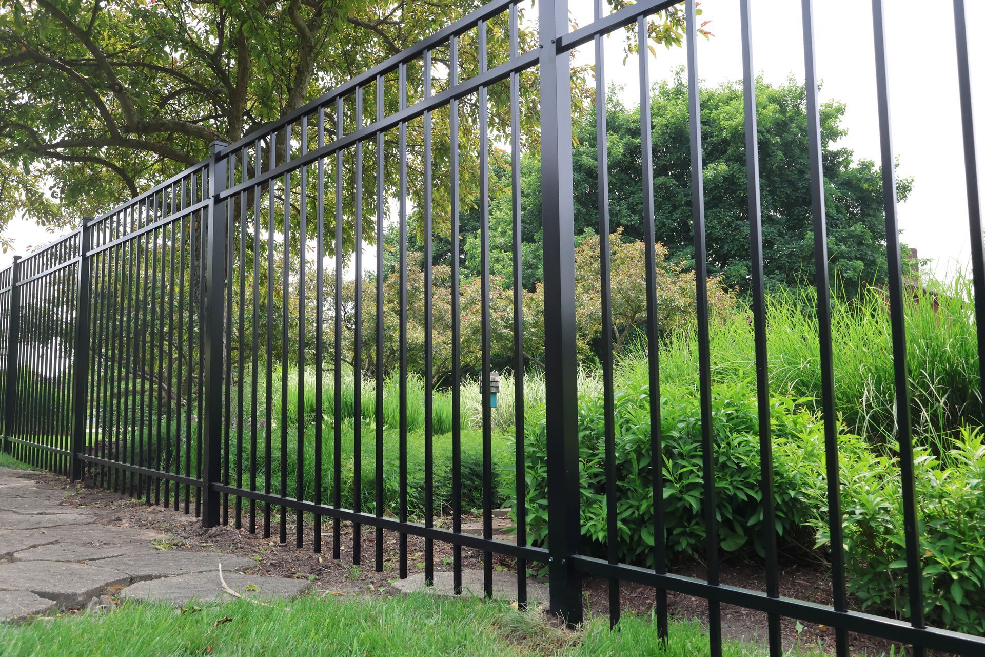 aluminum fence installation Illinois