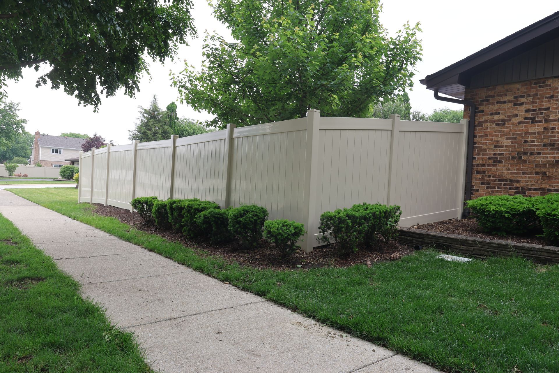vinyl fence installation Illinois
