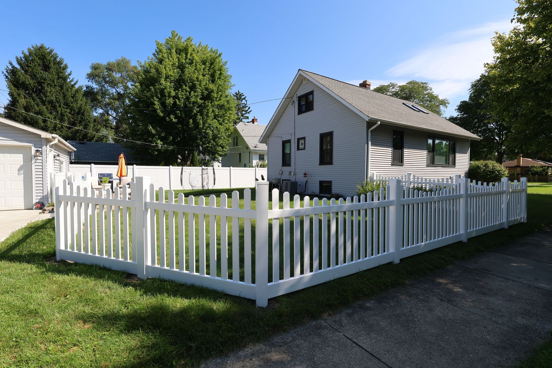 vinyl fence installation Illinois