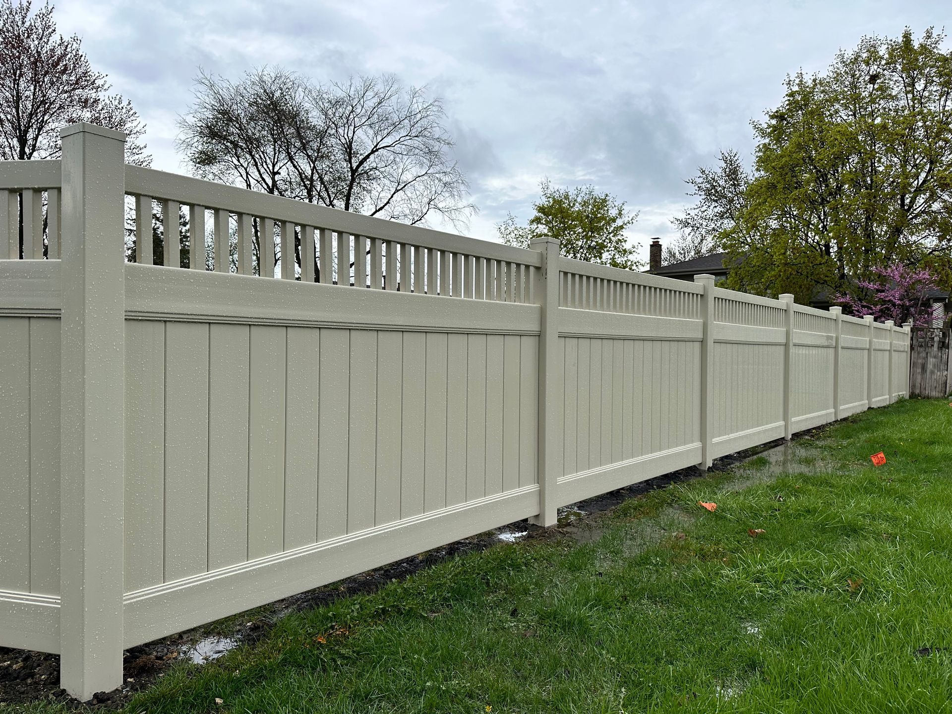 tan vinyl fence installation Illinois