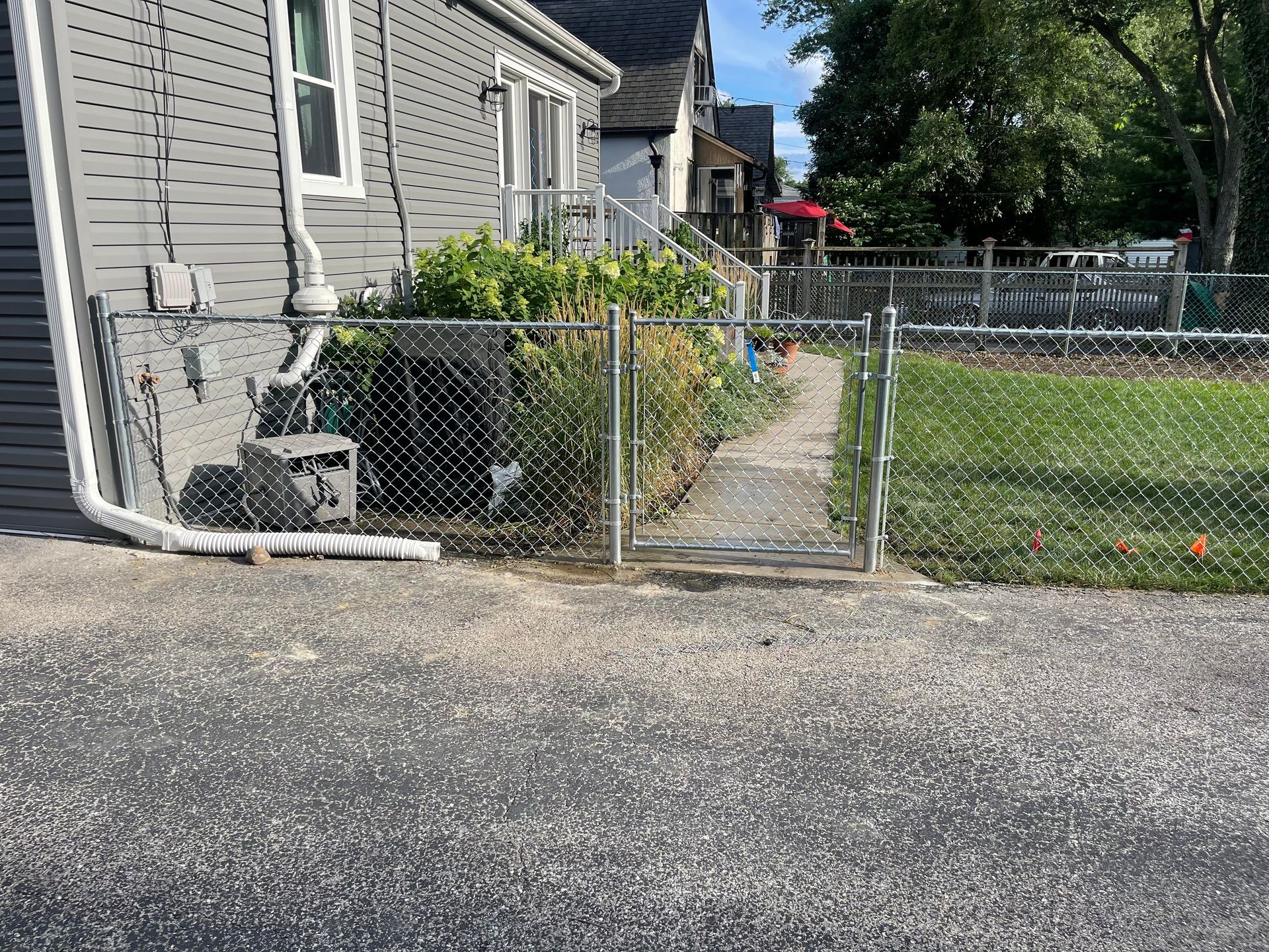 chain link fence installation Illinois