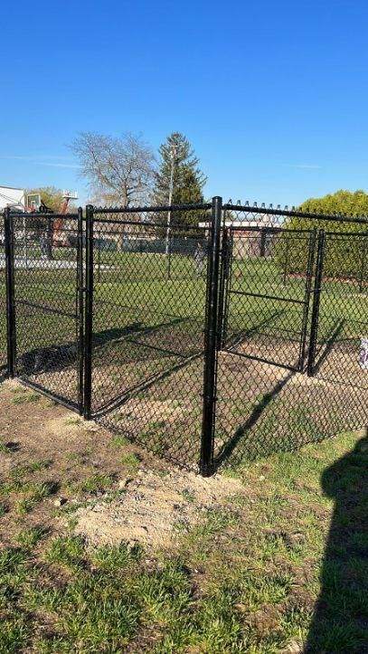 chain link fence installation Illinois