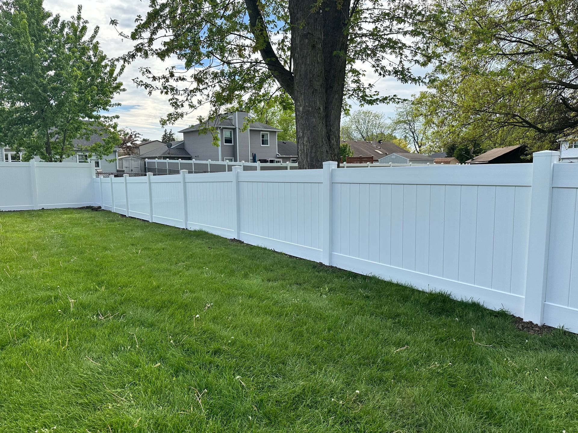 vinyl fence installation Illinois