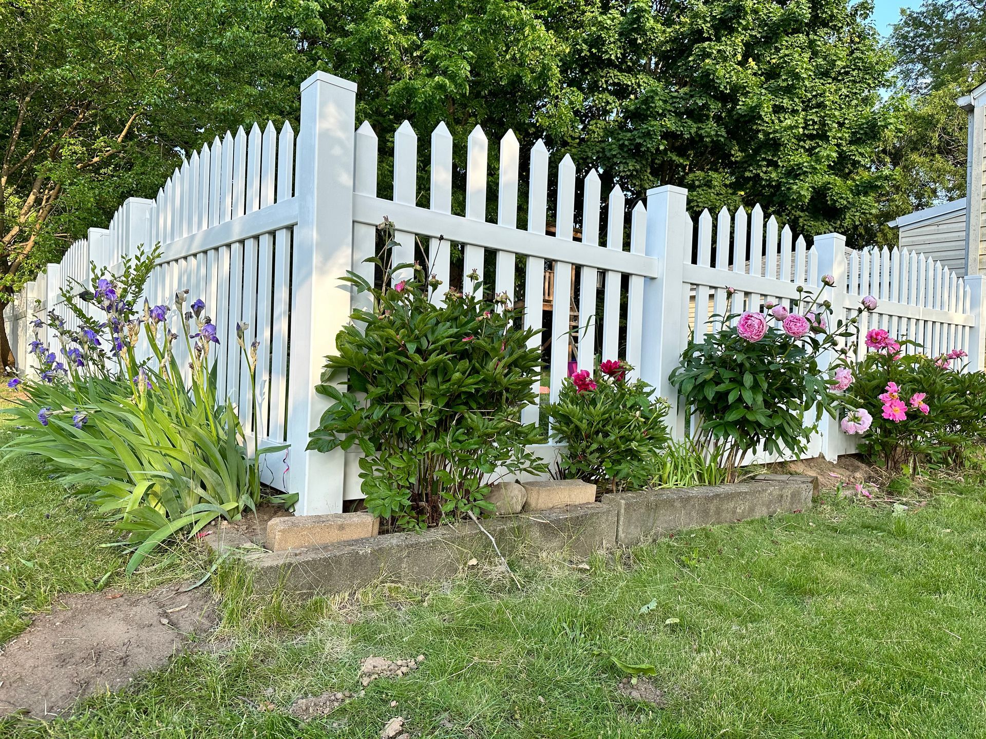 garden fence installation illinois