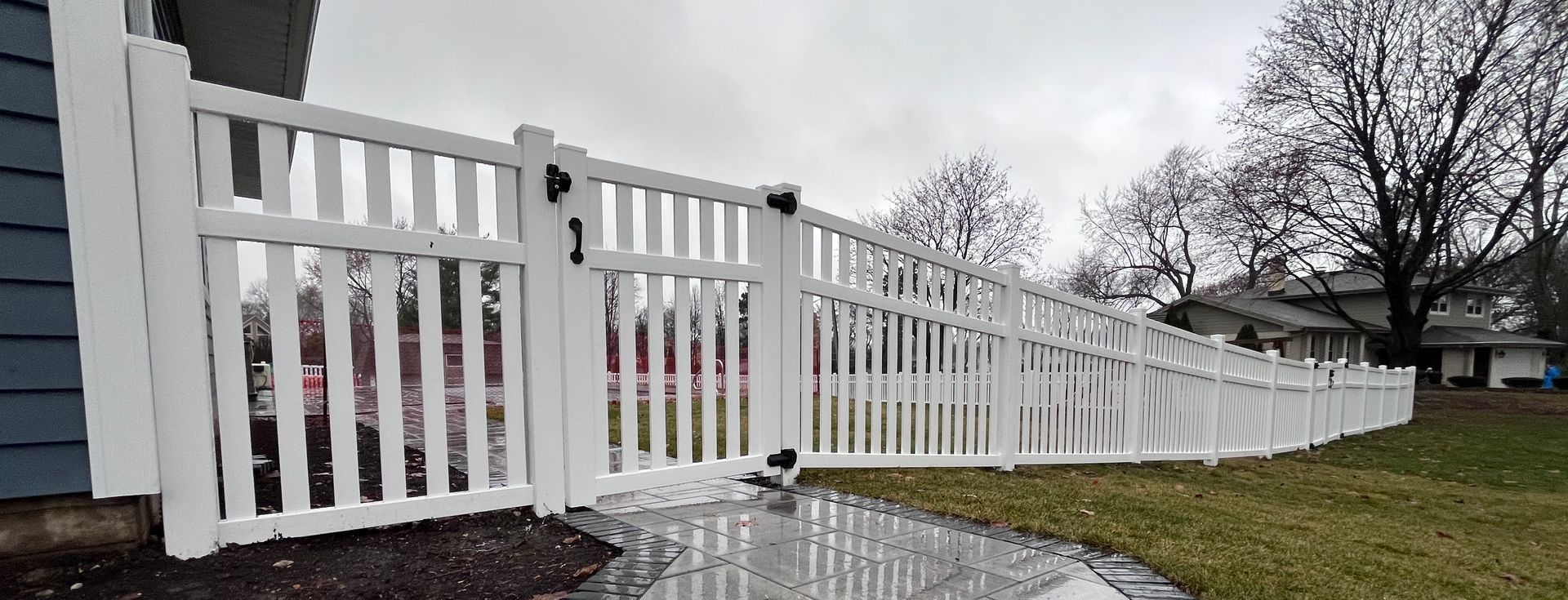 vinyl semi privacy fence picket installation illinois