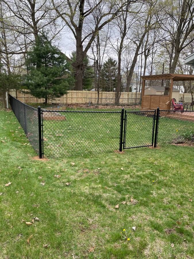 chain link fence installation Illinois