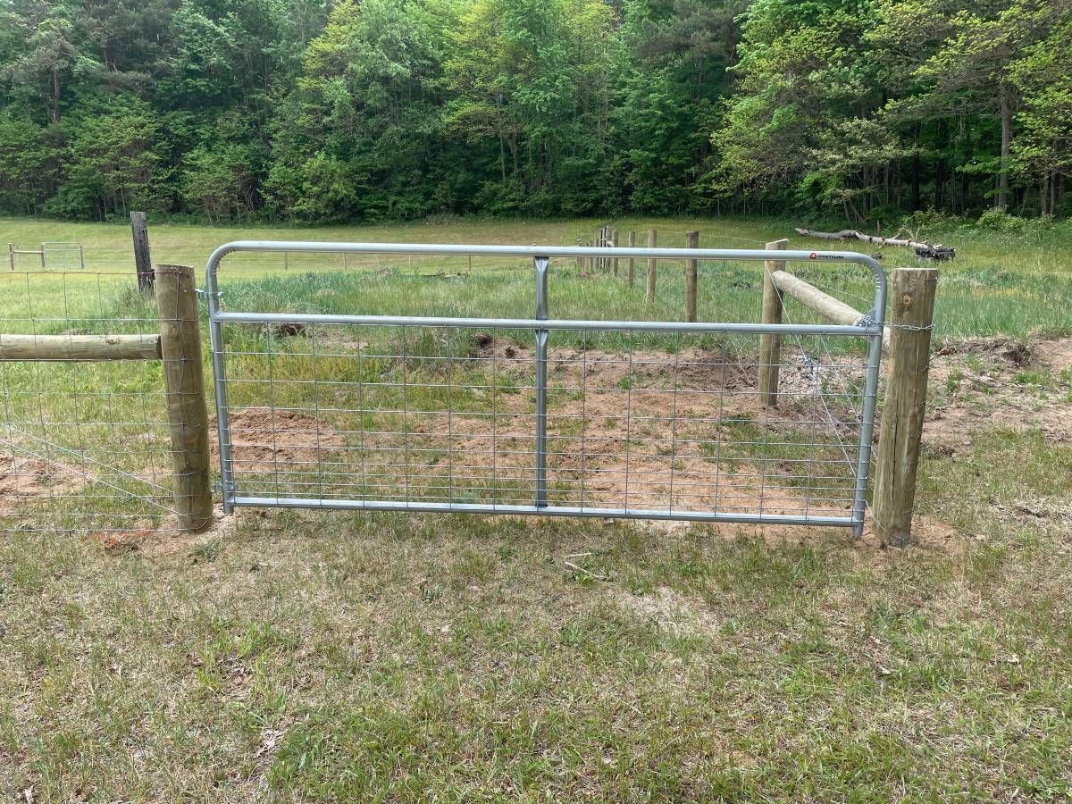 chain link fence installation Illinois
