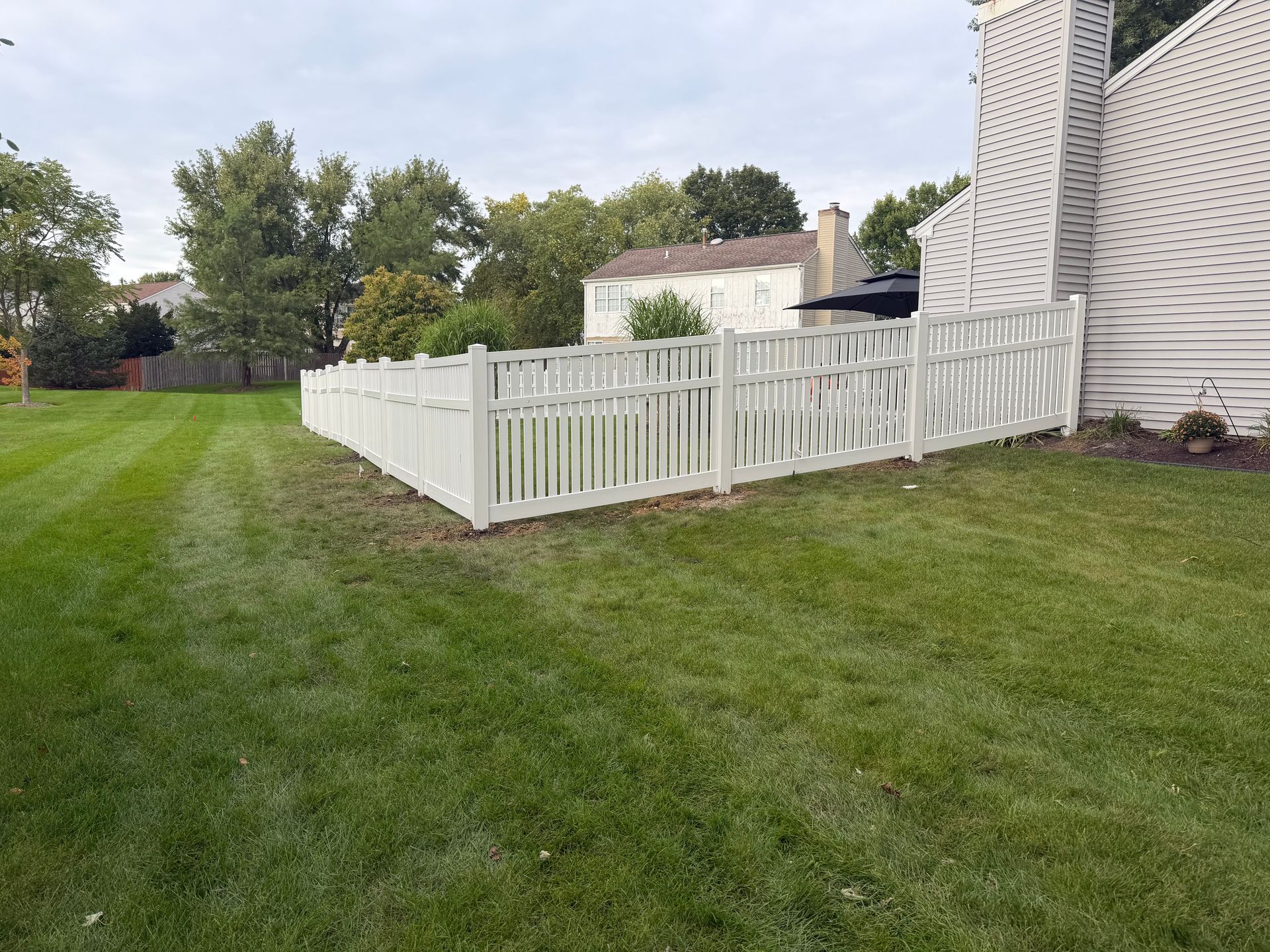 vinyl fence company Illinois