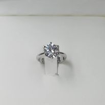 anello solitario