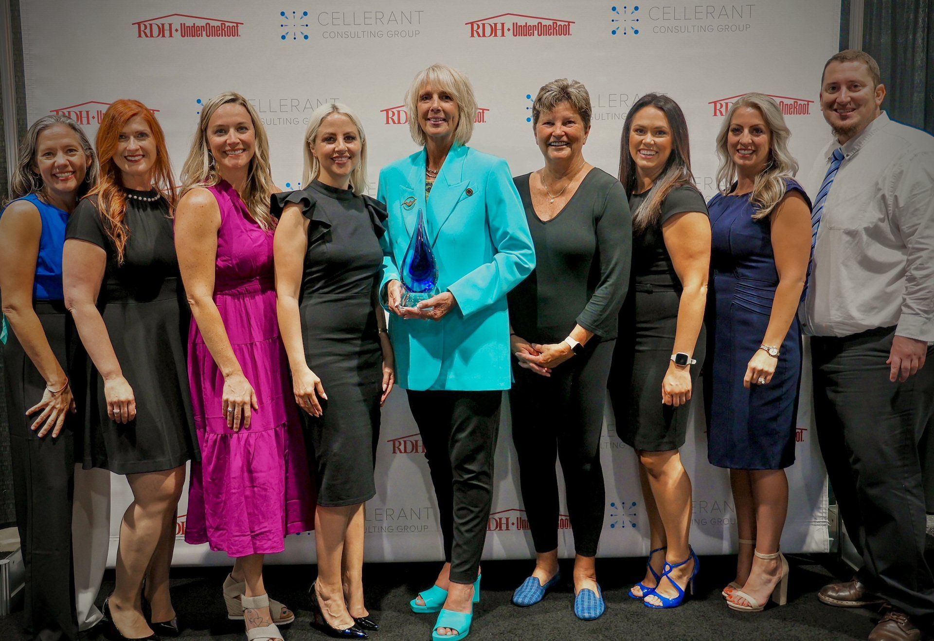 Cellerant Group with Laura Emmons RDH VP Nu-Bird Inc. pose for picture.