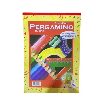 Cuaderno de papel Pergamino, tapa amarilla con lápices de colores, reglas y sacapuntas.
