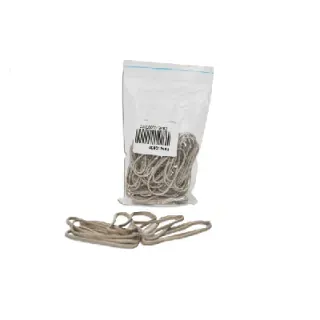 Bolsa de plástico transparente con hilo marrón, con un poco de hilo en el frente.