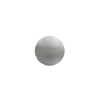Esfera blanca, posiblemente de espuma, sobre fondo blanco.