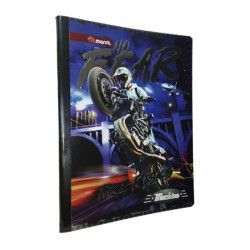 Cuaderno con un motociclista en la portada, luces de la ciudad y fondo oscuro.