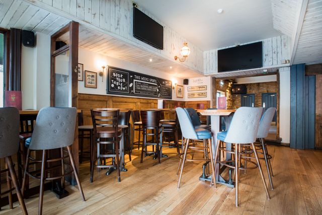 Photo of The Wheatsheaf, Ealing, Ealing