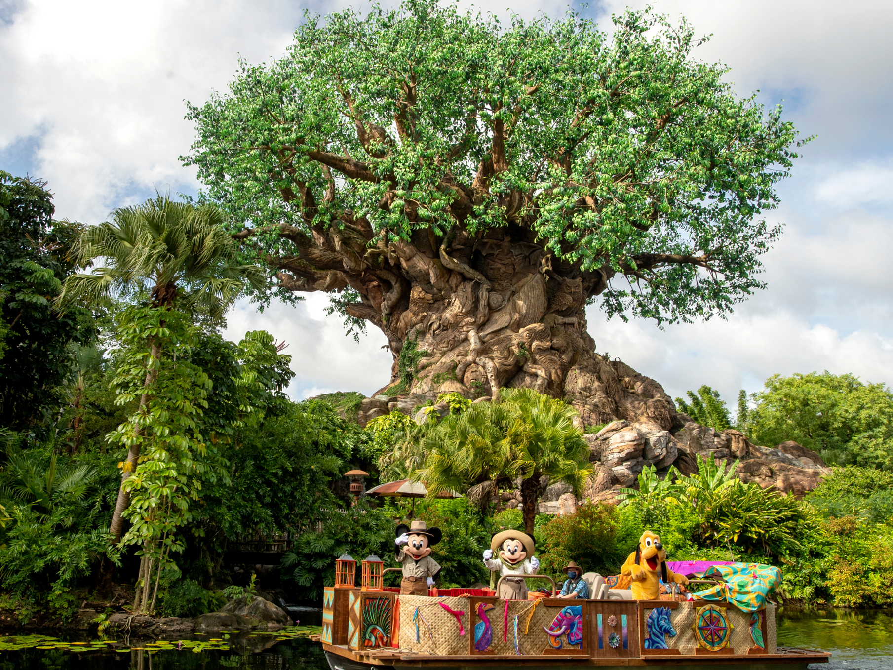 Pixie Dust Disney Vacation Planners | Universal Resorts Travel Agency