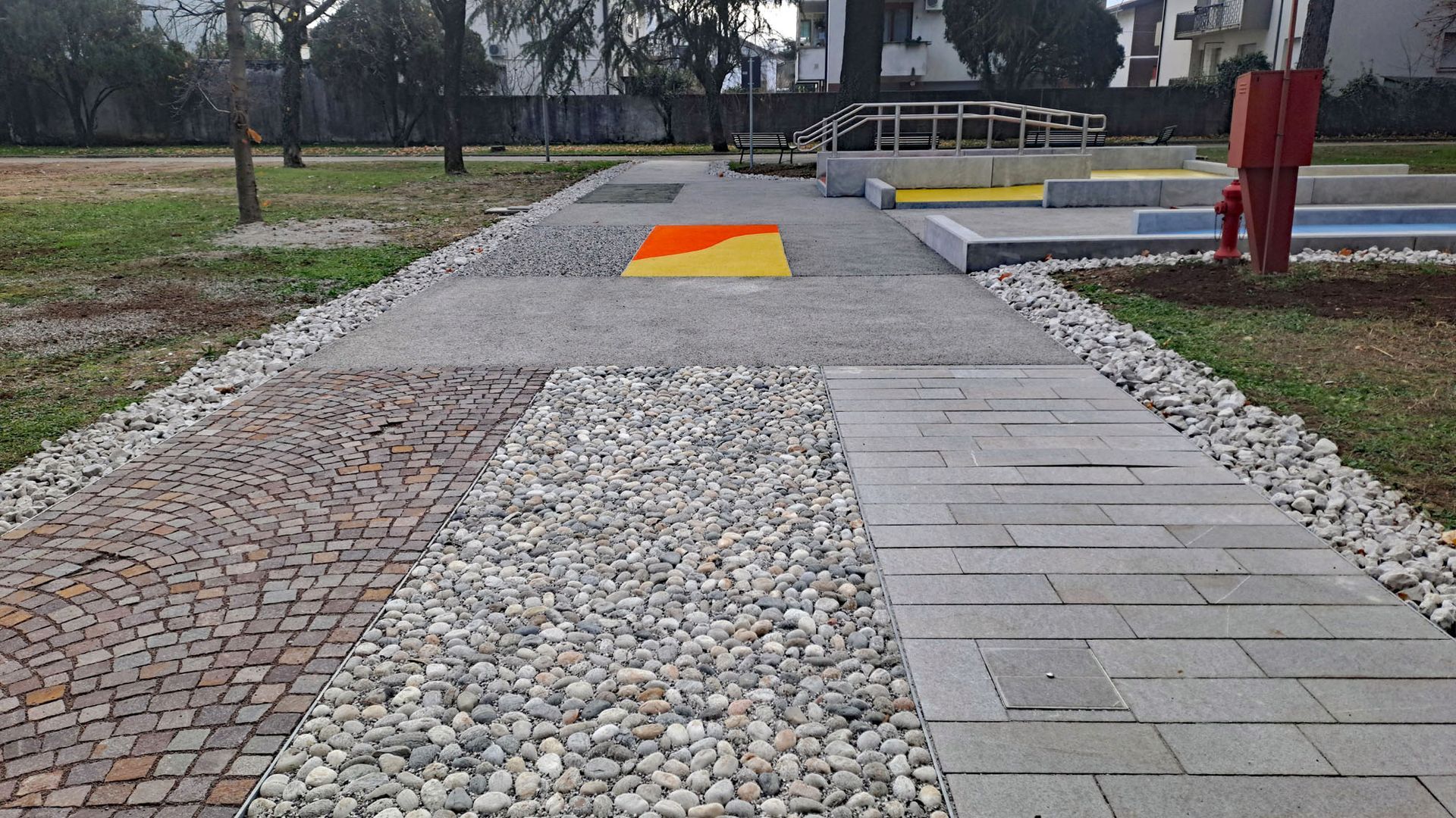 Percorso con barriere per l'addestramento all'uso della sedia a ruote