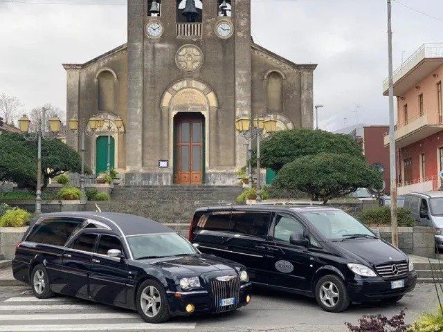Trasporto funebre