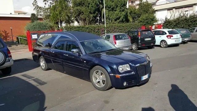 Auto funebri