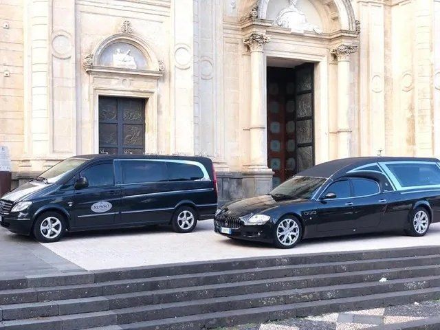Auto funebri