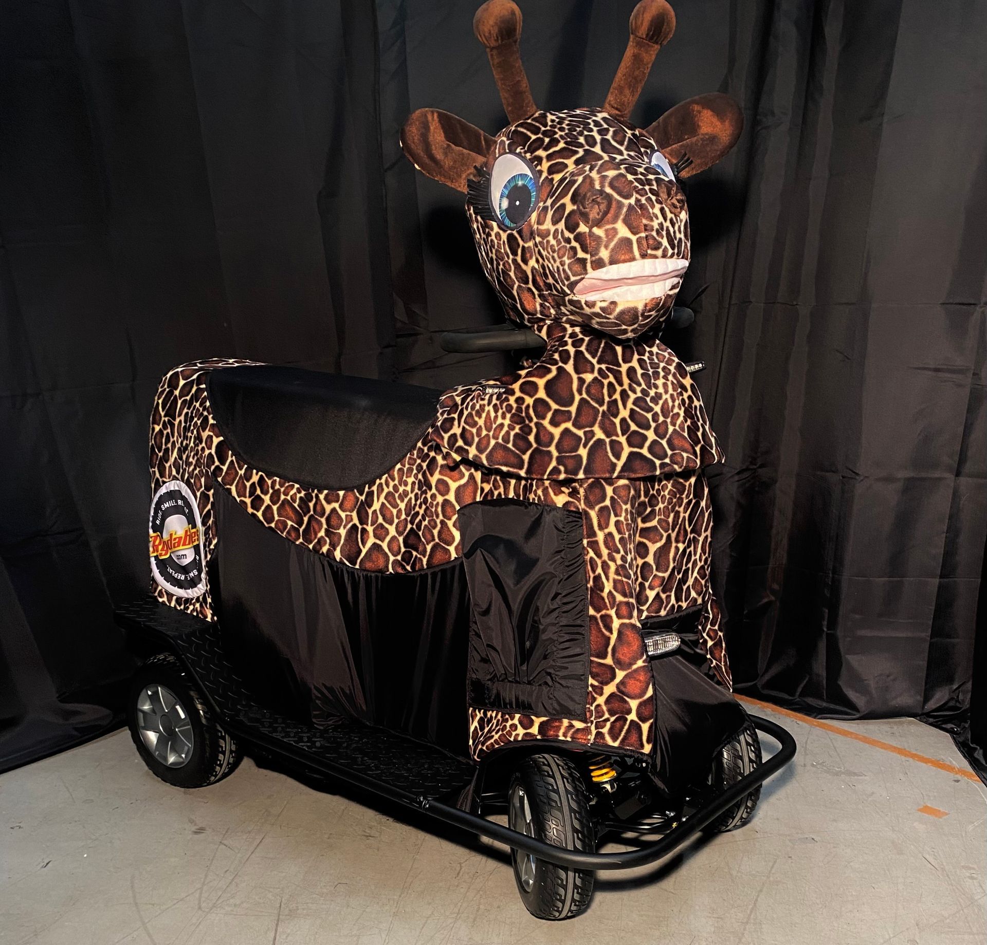 Lone Star Rydables Giraffe