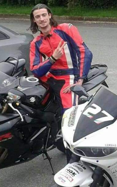 necrologio Andrea Manfredi