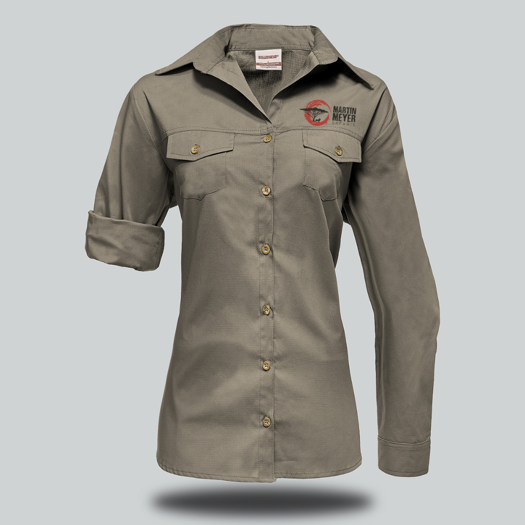 Khaki button-up shirt with rolled-up sleeves, embroidered with a logo on the chest.