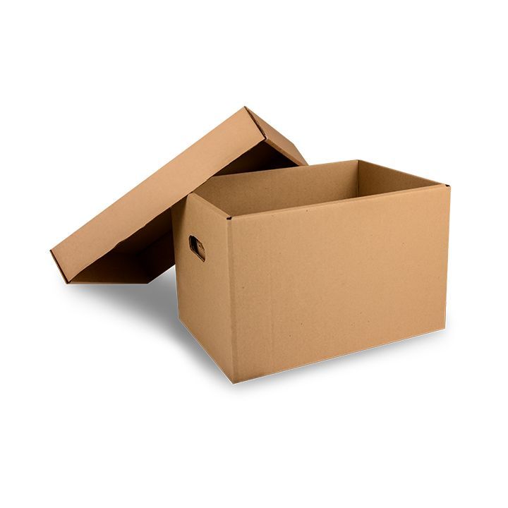 Caja de cartón abierta con la tapa apoyada sobre un fondo blanco.